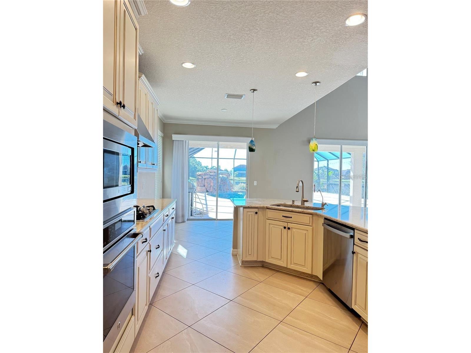 5922 Anise Drive Sarasota FL 34238 A4693142 image7