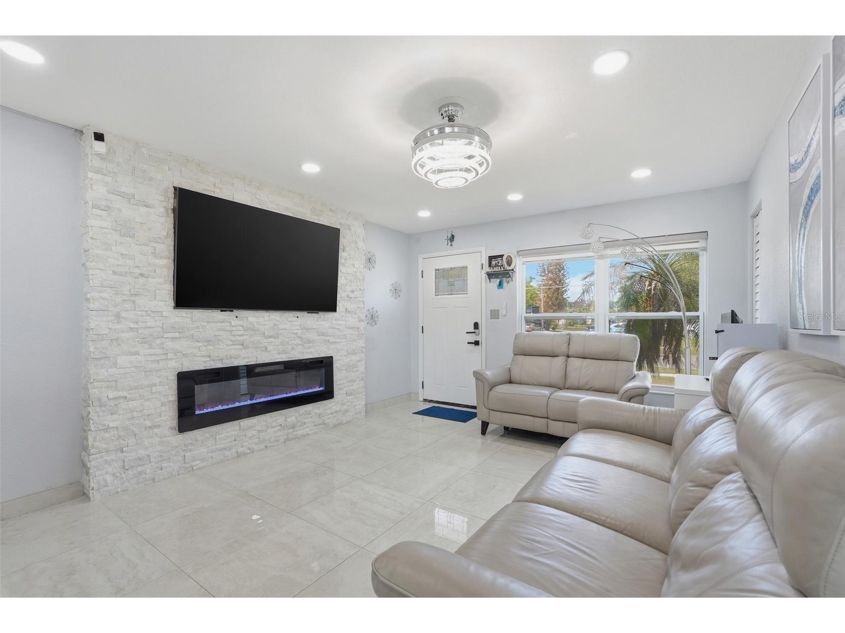 5922 Malcross Drive Orlando FL 32812 O6401545 image5
