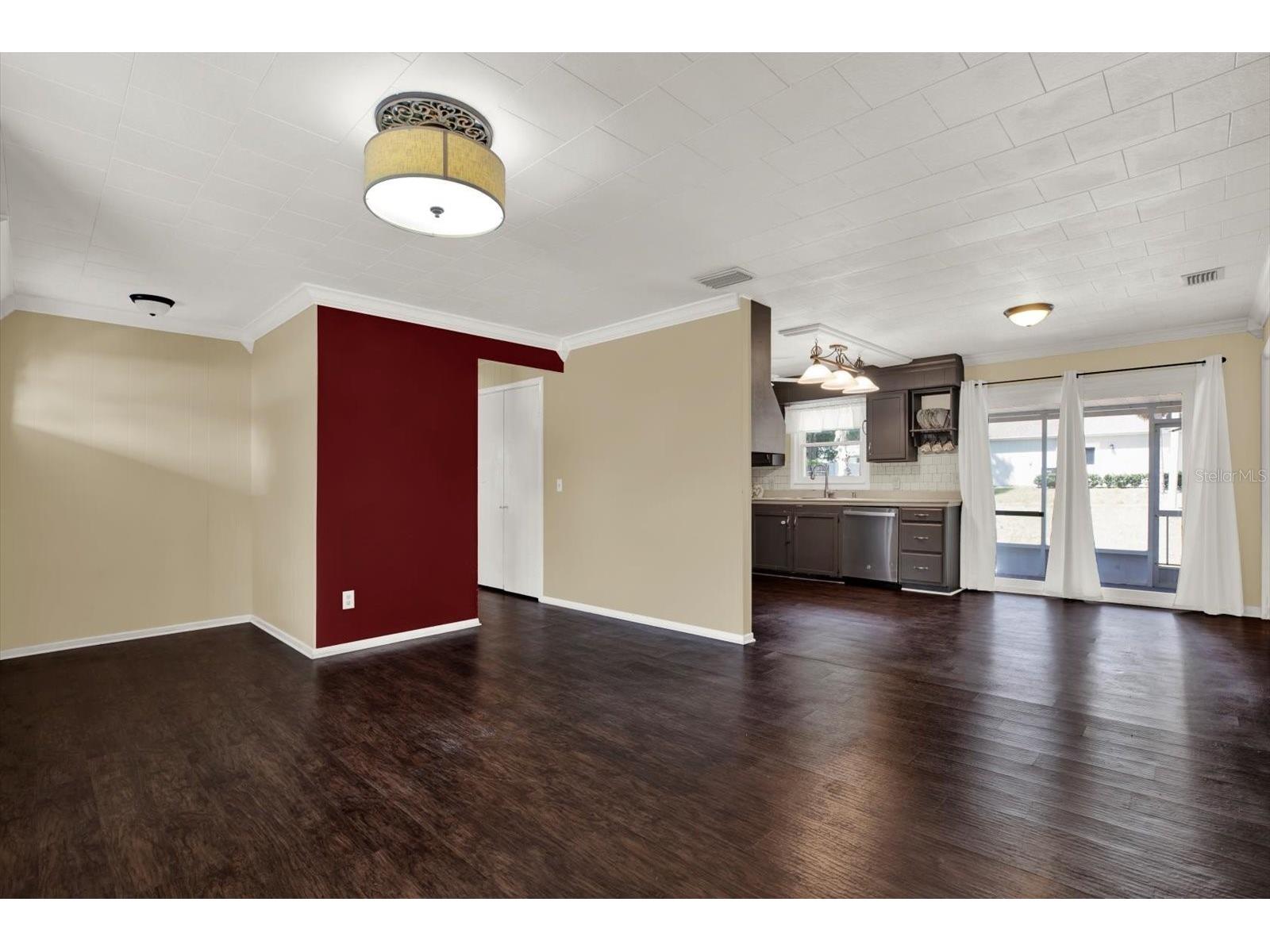 5923 14th Street Zephyrhills FL 33542 TB8502535 image4