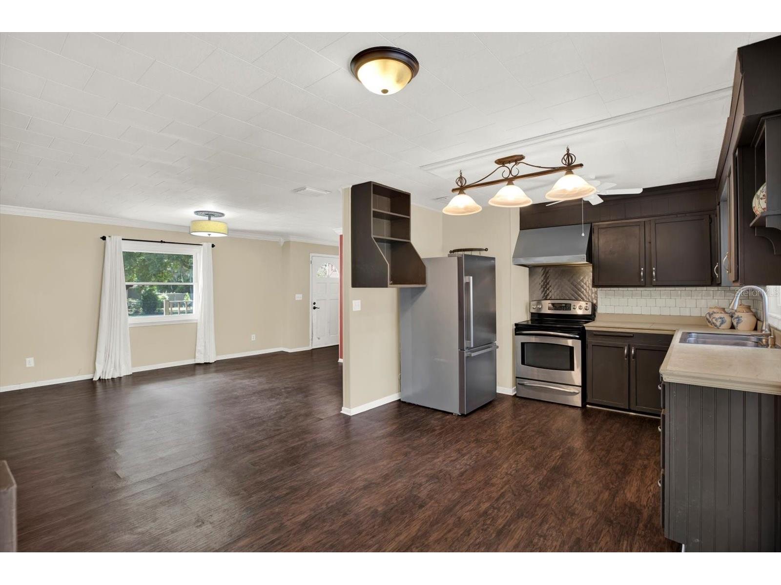 5923 14th Street Zephyrhills FL 33542 TB8502535 image8