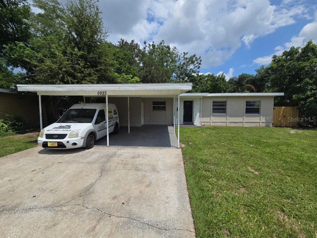 5923 Balboa Drive Orlando FL 32808 U8255797 image1