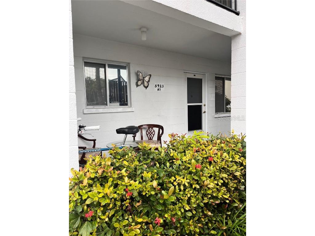 5923 Palm Lane #A1 Bradenton FL 34207 N6131226 image1