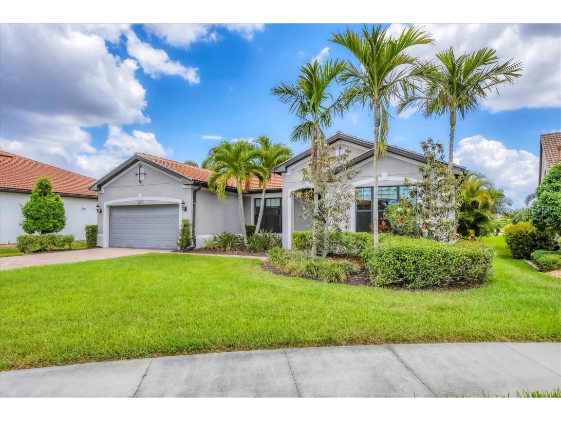 5923 Snowy Egret Drive Sarasota FL 34238 A4650861 image1