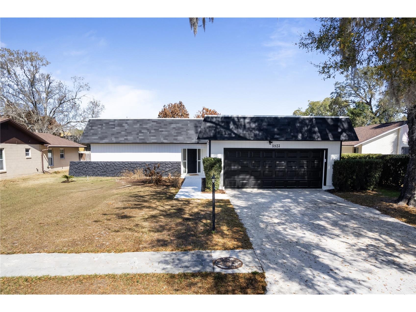 5923 Stratton Lane Orlando FL 32808 O6374605 image1