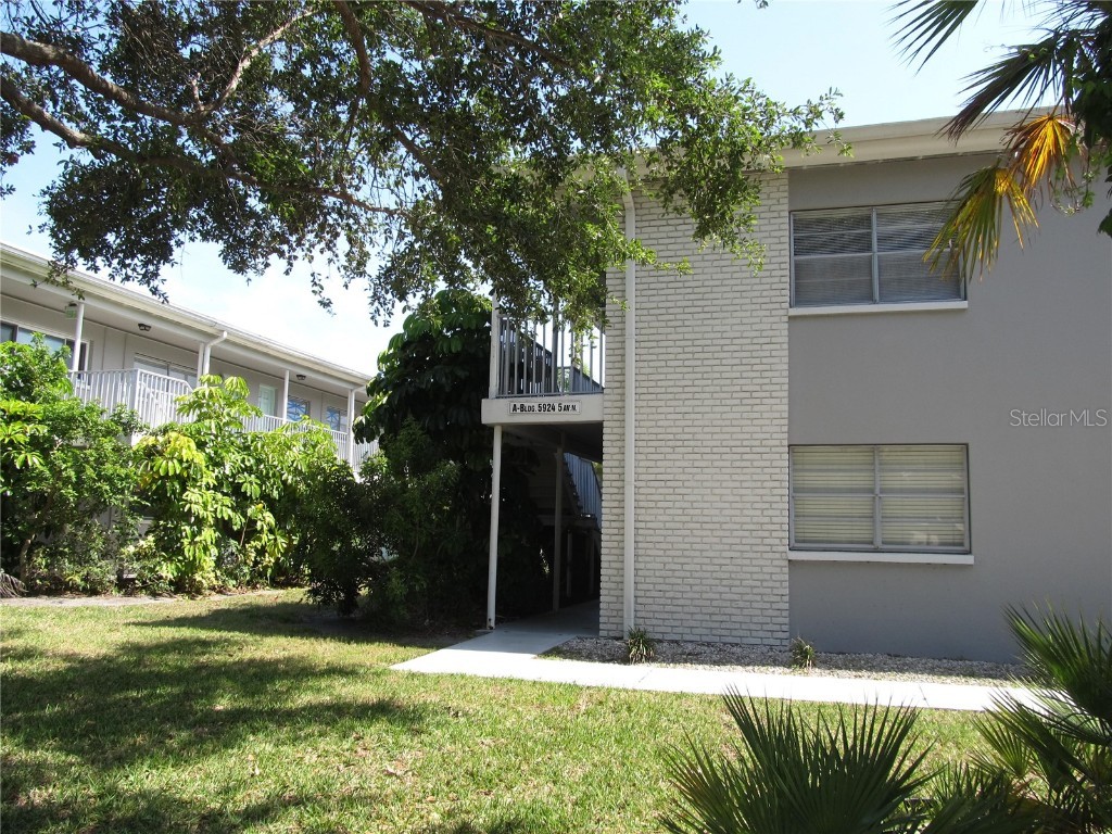 5924 5th Avenue N #8 Saint Petersburg FL 33710 U8218441 image1