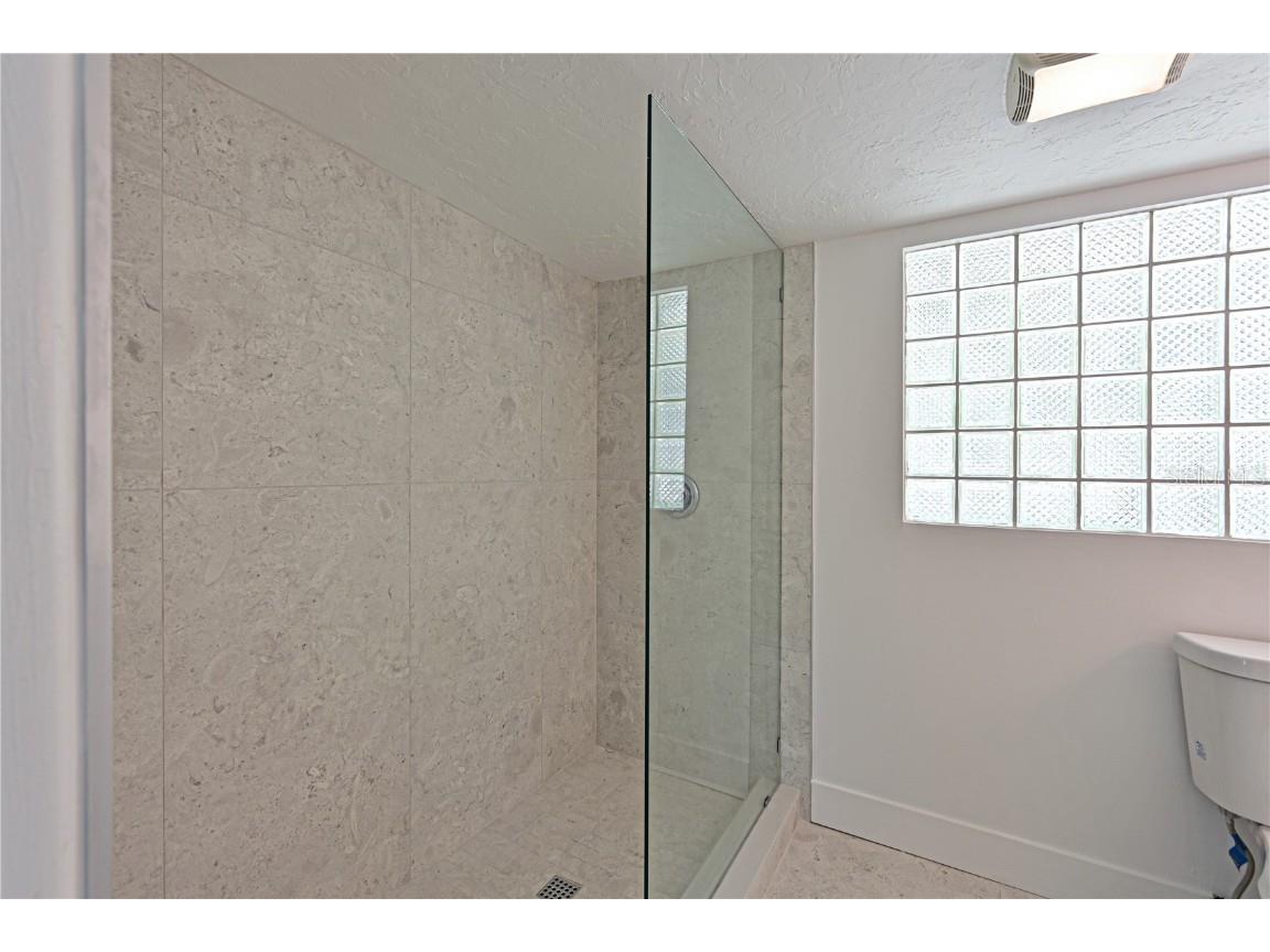 5924 Gulf Of Mexico Drive Longboat Key FL 34228 A4651805 image19