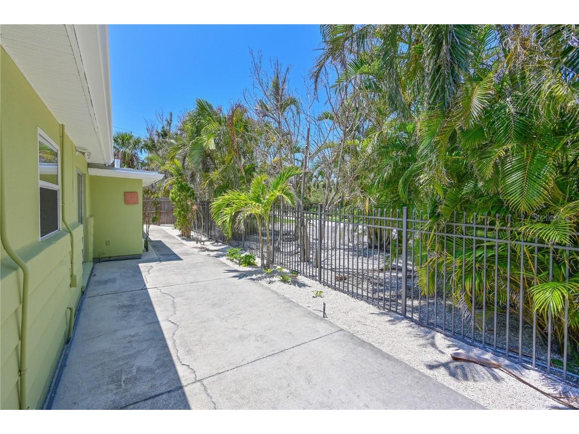 5924 Gulf Of Mexico Drive Longboat Key FL 34228 A4651805 image30