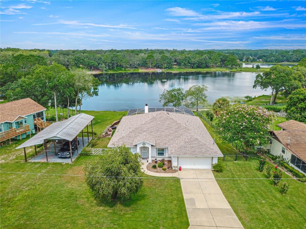 5924 SE 168th Court Ocklawaha FL 32179 - Crystal Lake OM662110 image1