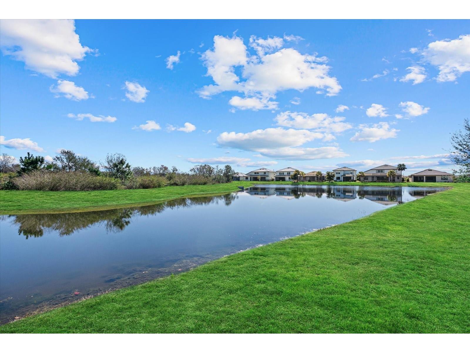 5925 Bluestar Court Lakewood Ranch FL 34211 A4681909 image40