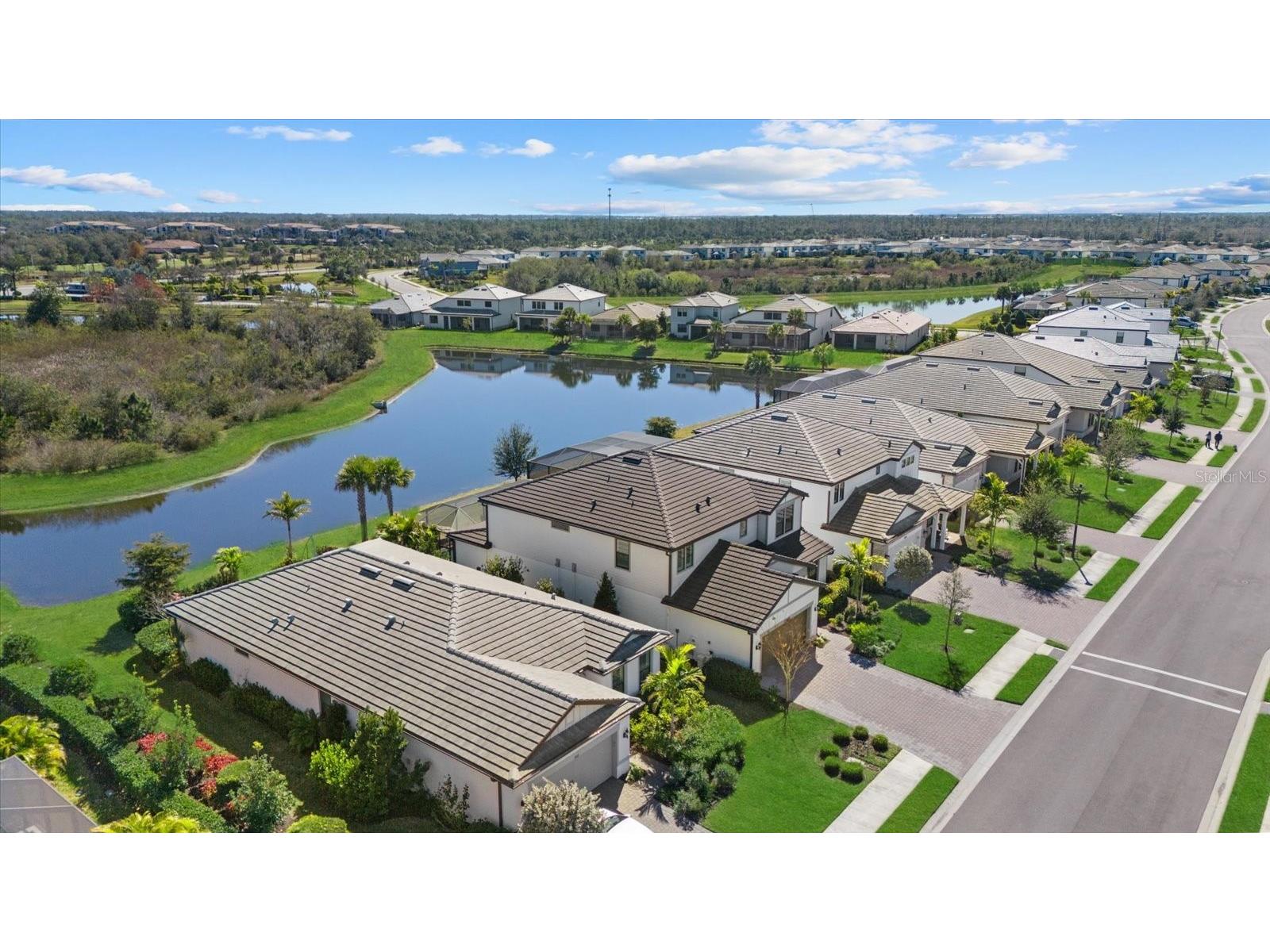 5925 Bluestar Court Lakewood Ranch FL 34211 A4681909 image44