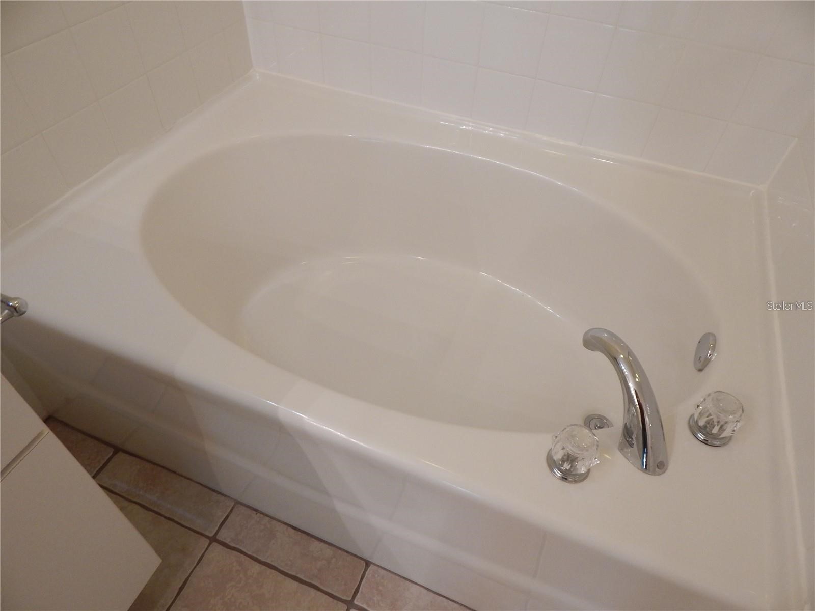 5925 Sandhill Ridge Drive Lithia FL 33547 TB8516387 image22