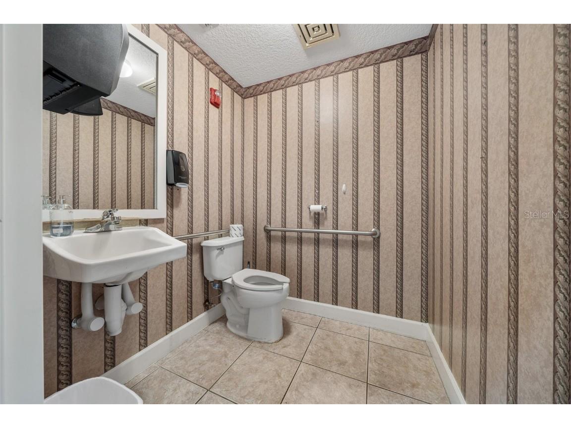 5925 SE Abshier Boulevard Belleview FL 34420 OM715361 image27