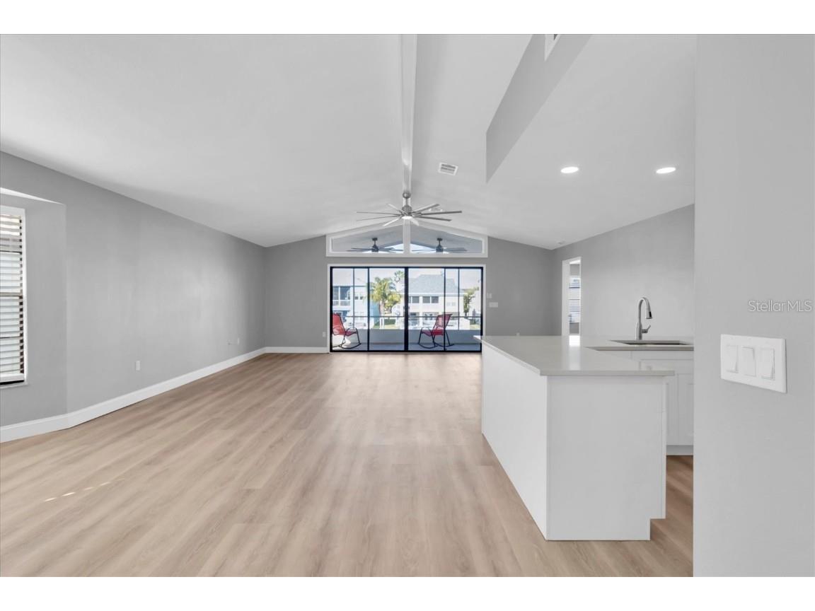 5925 Seaside Drive New Port Richey FL 34652 W7878225 image4