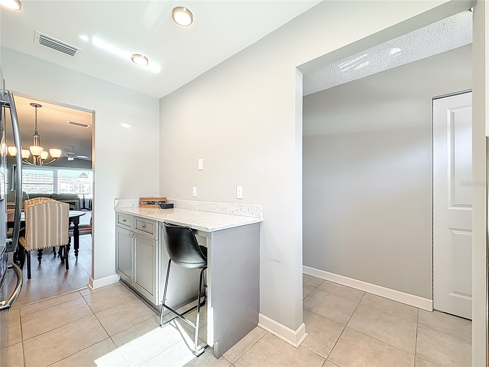 5925 Shore Boulevard S #203 Gulfport FL 33707 TB8462367 image10