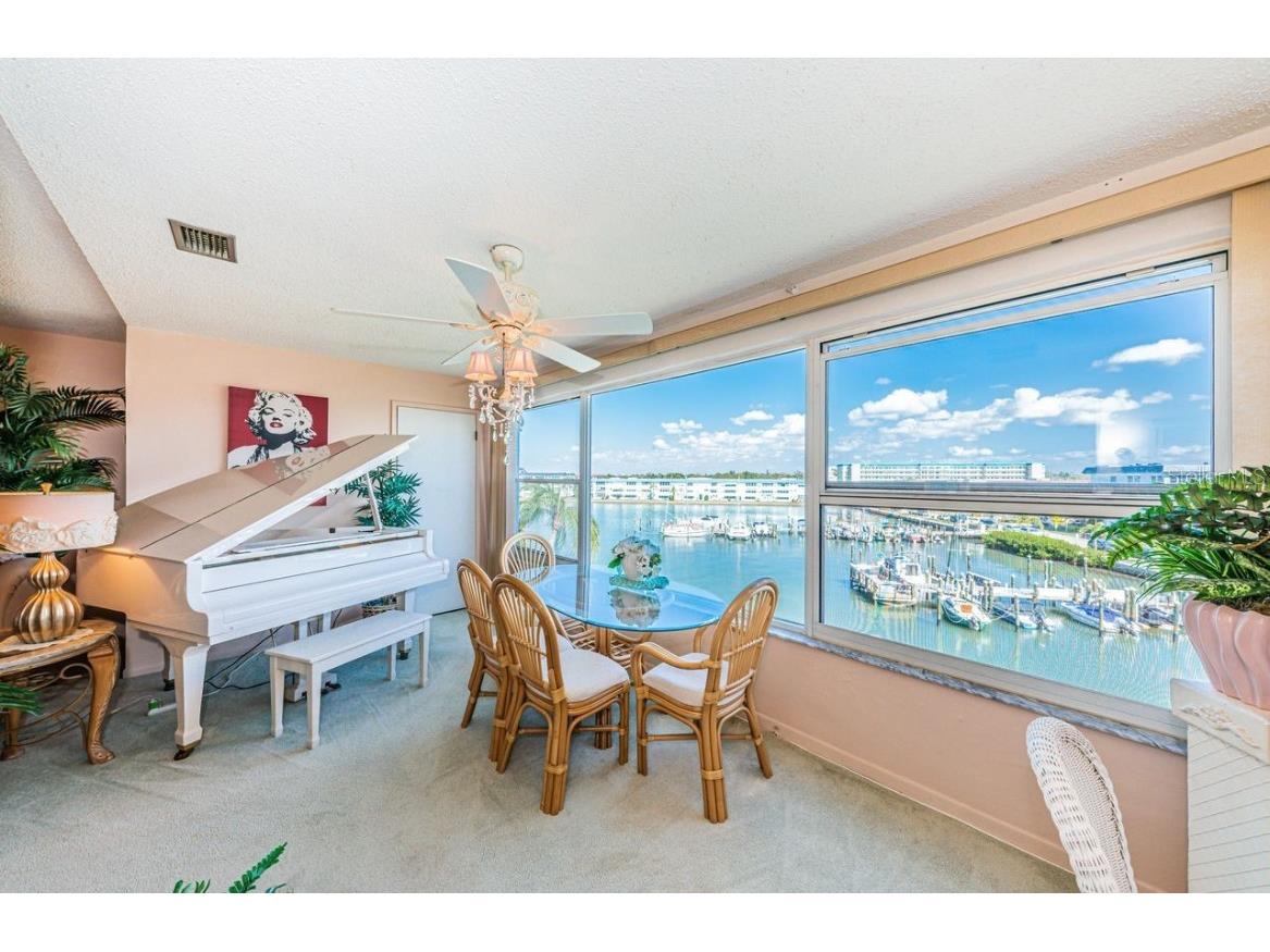 5925 Shore Boulevard S #414 Gulfport FL 33707 - BOCA CIEGA BAY U8193807 image1