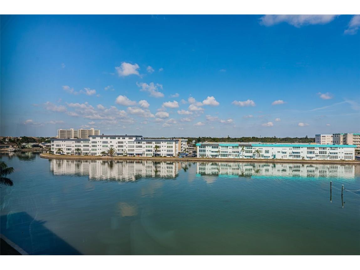 5925 Shore Boulevard S #505 Gulfport FL 33707 - BOCA CIEGA BAY TB8454297 image3