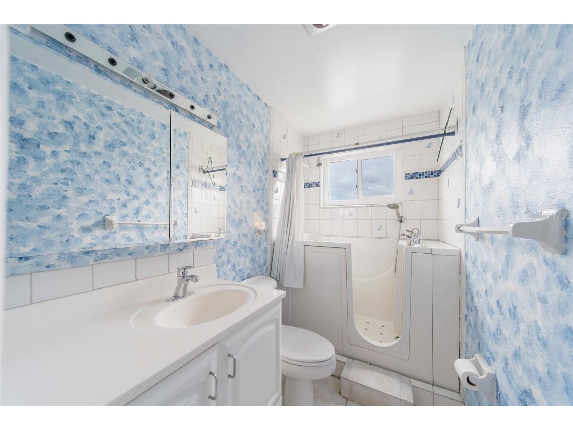 5925 Shore Boulevard S #606 Gulfport FL 33707 C7516493 image14