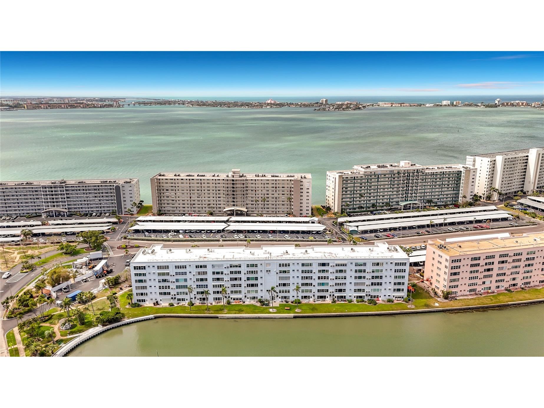 5925 Shore Boulevard S #611 Gulfport FL 33707 - BOCA CIEGA BAY TB8496235 image1
