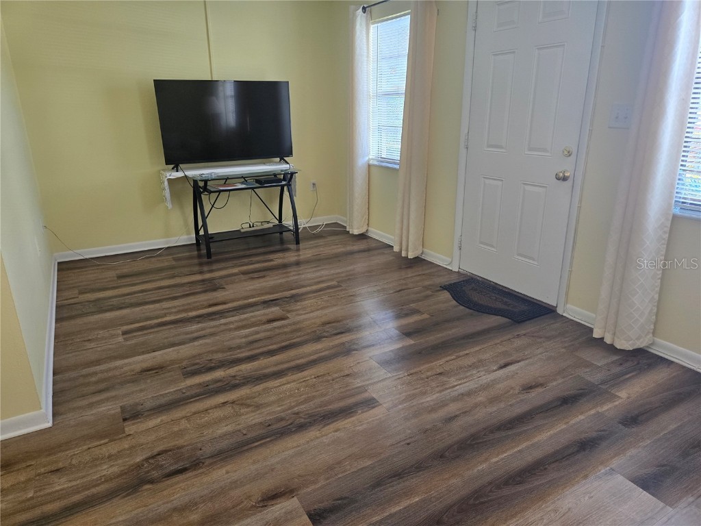 5925 Terrace Park Drive N #106 Saint Petersburg FL 33709 TB8432627 image5