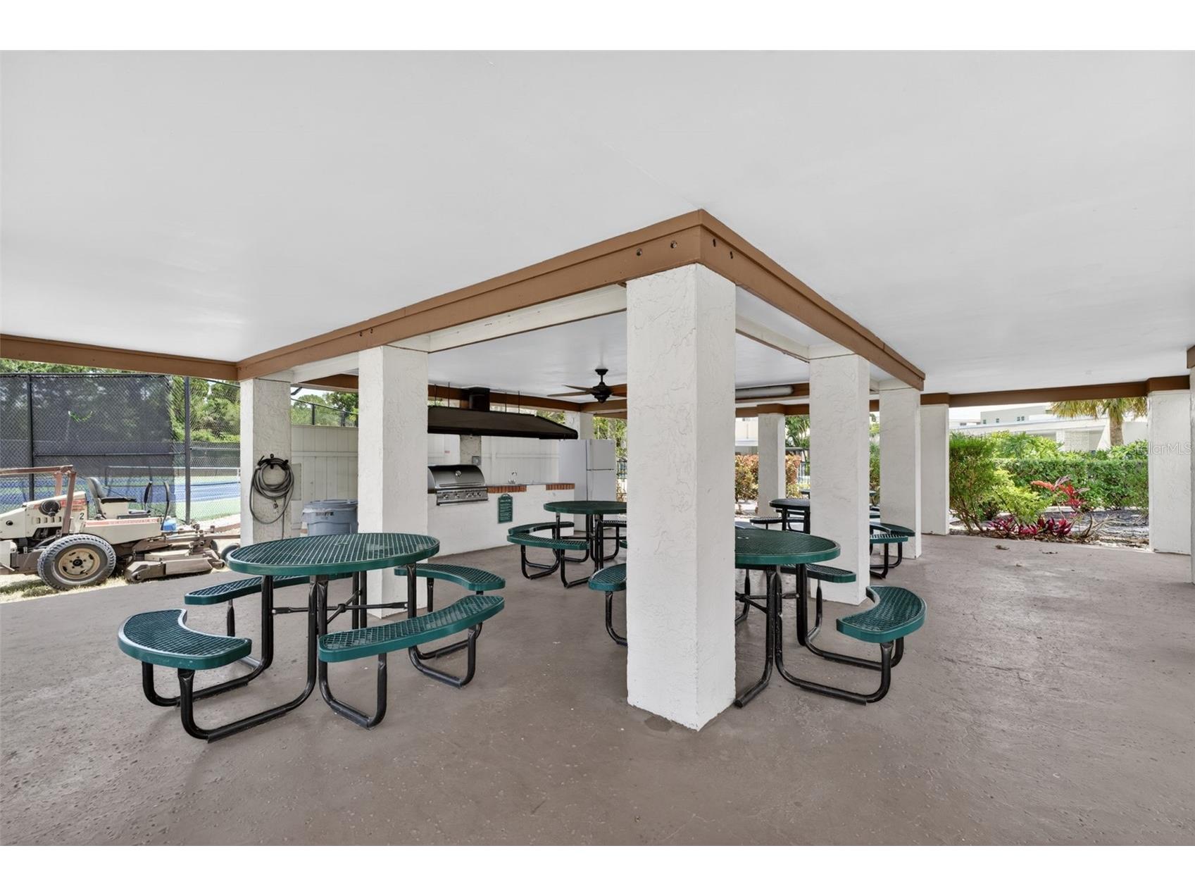 5925 Terrace Park Drive N #203 Saint Petersburg FL 33709 TB8500678 image39
