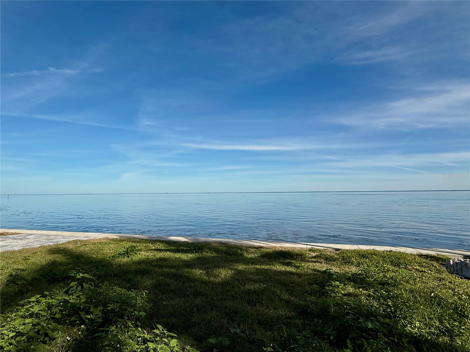 5926 Bahama Shores Drive S Saint Petersburg FL 33705 - TAMPA BAY TB8493525 image2