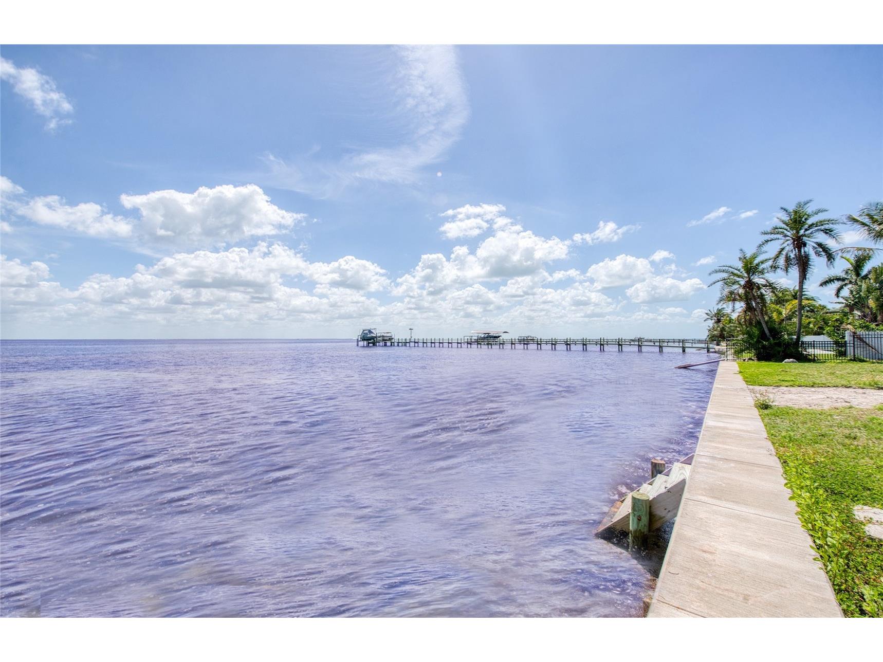 5926 Bahama Shores Drive S Saint Petersburg FL 33705 - TAMPA BAY TB8493525 image27