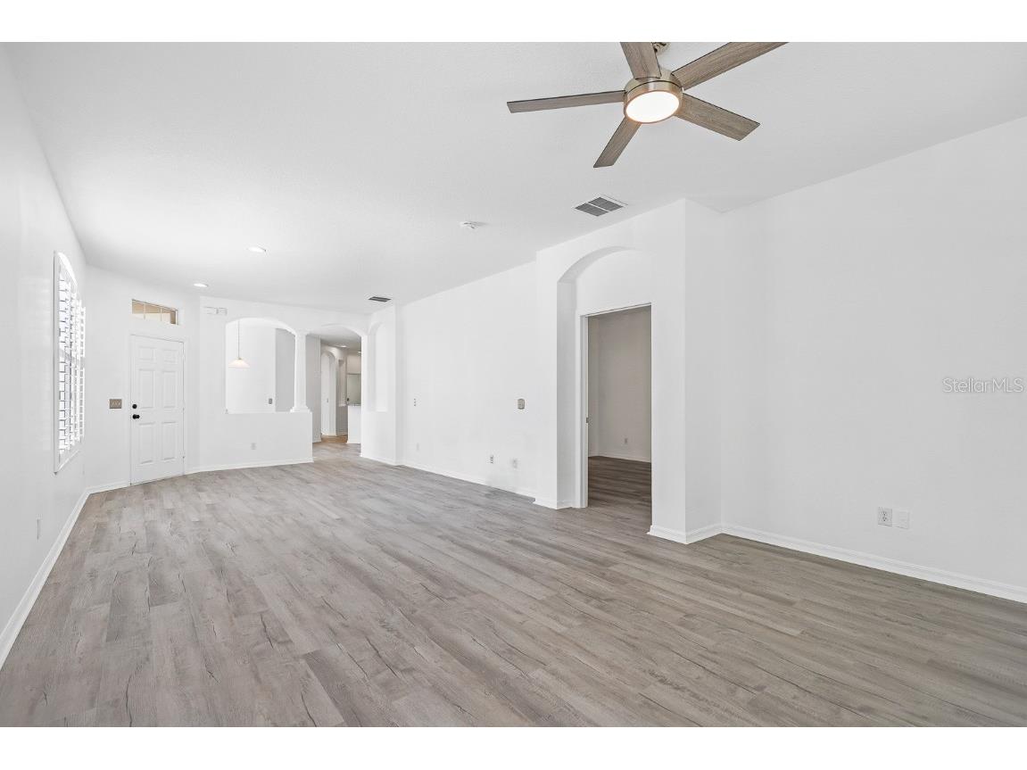 5926 Phoebenest Drive Lithia FL 33547 TB8450634 image7