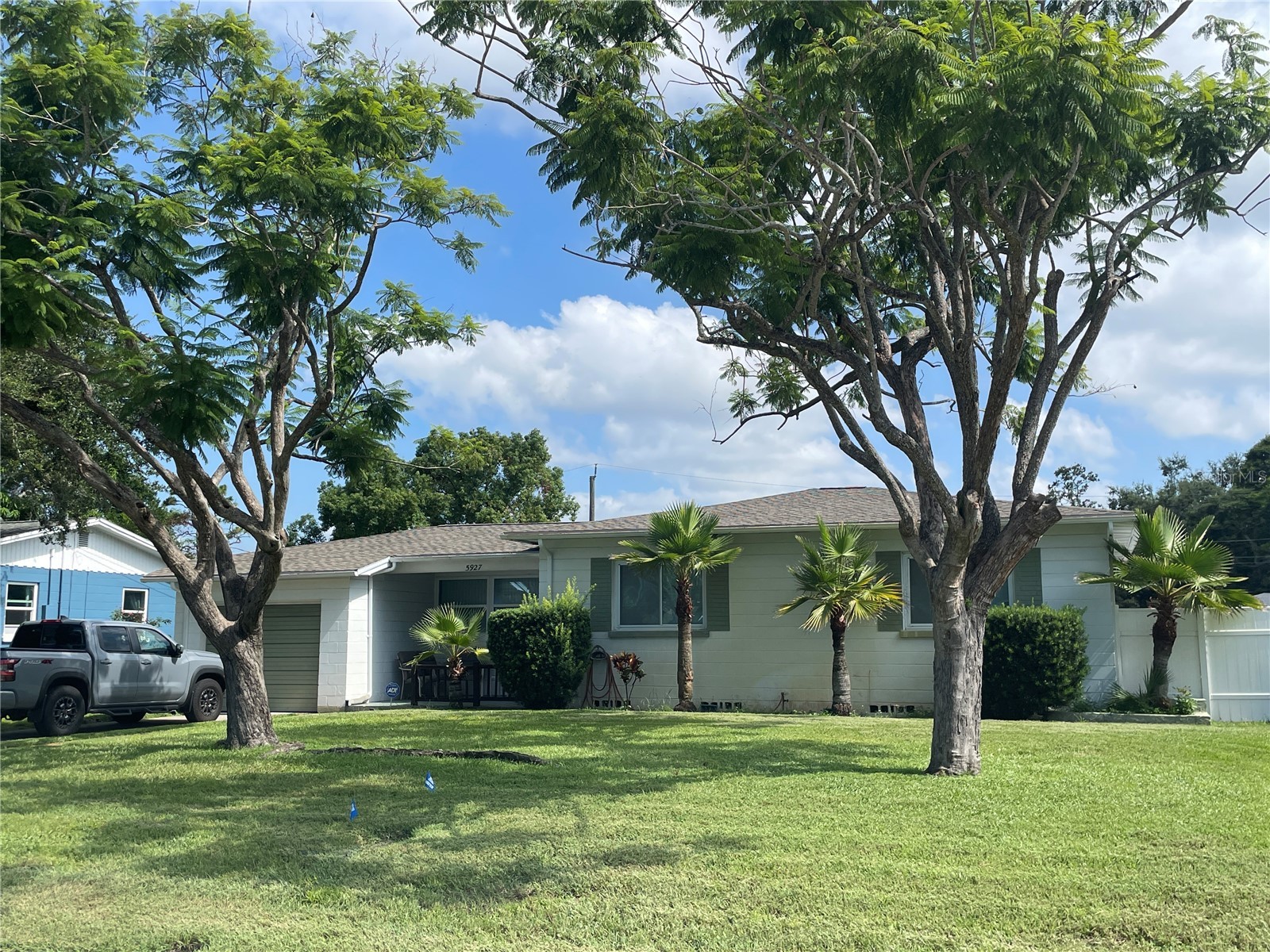 5927 3rd Avenue N Saint Petersburg FL 33710 TB8436285 image1