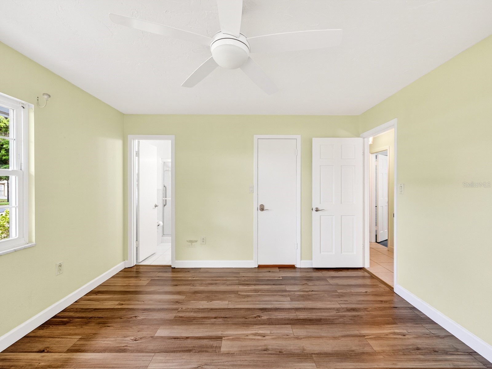5927 Driftwood Avenue Sarasota FL 34231 A4694069 image14