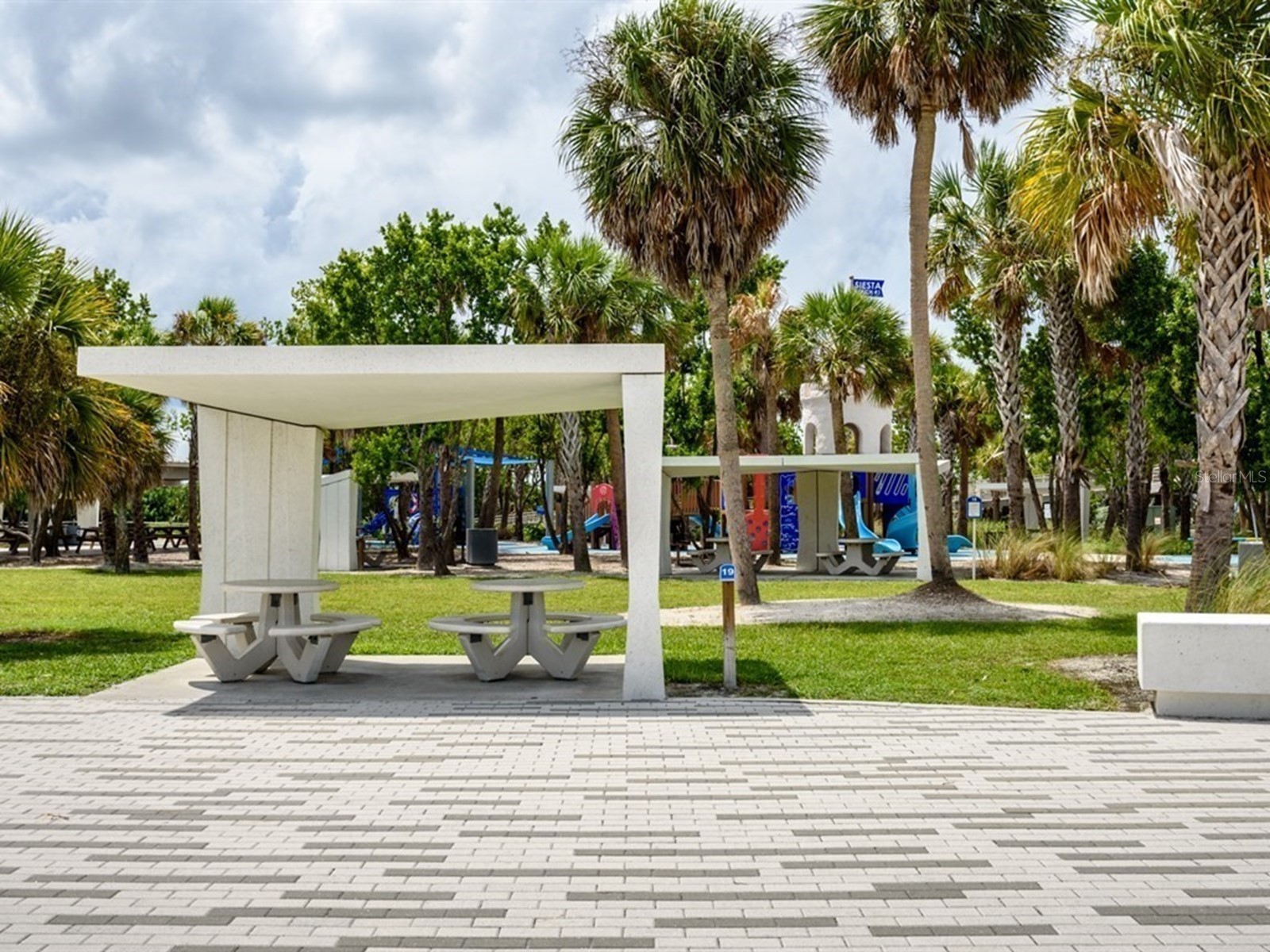 5927 Driftwood Avenue Sarasota FL 34231 A4694069 image68