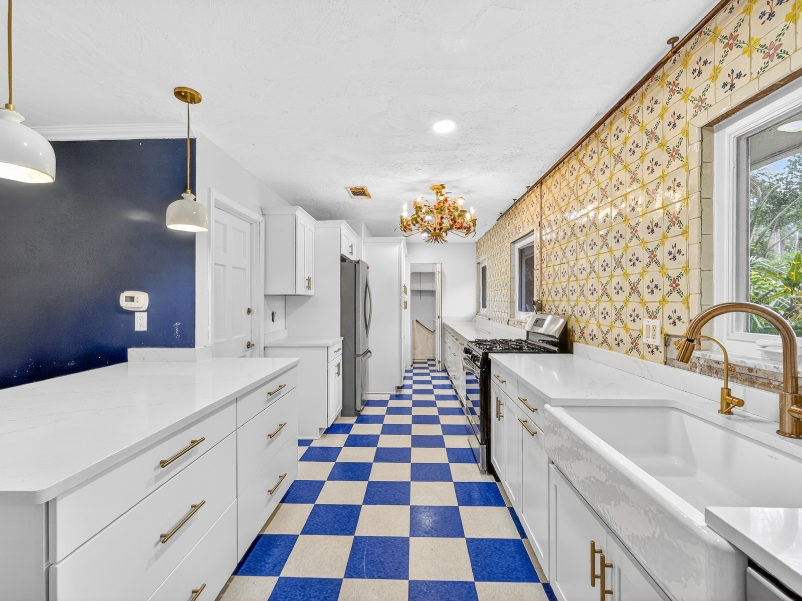 5927 Driftwood Avenue Sarasota FL 34231 A4694069 image9