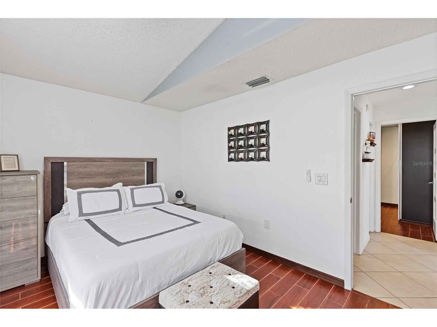 5927 Taywood Drive Tampa FL 33624 TB8469127 image8