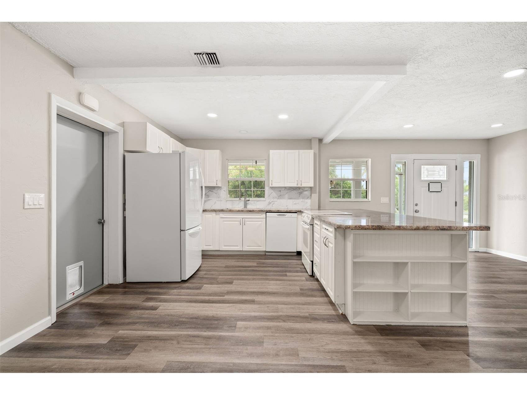 5929 Murdock Avenue Sarasota FL 34231 A4687404 image14