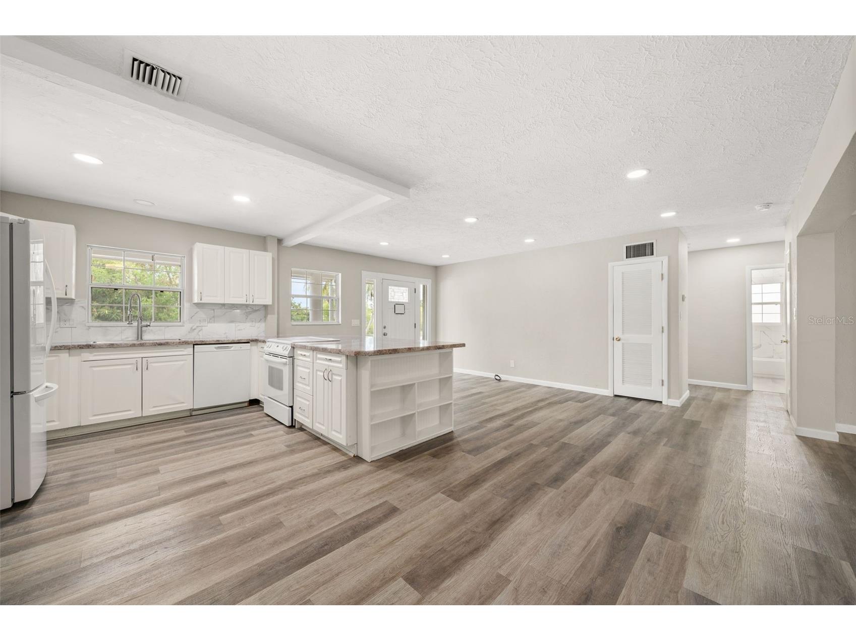 5929 Murdock Avenue Sarasota FL 34231 A4687404 image15