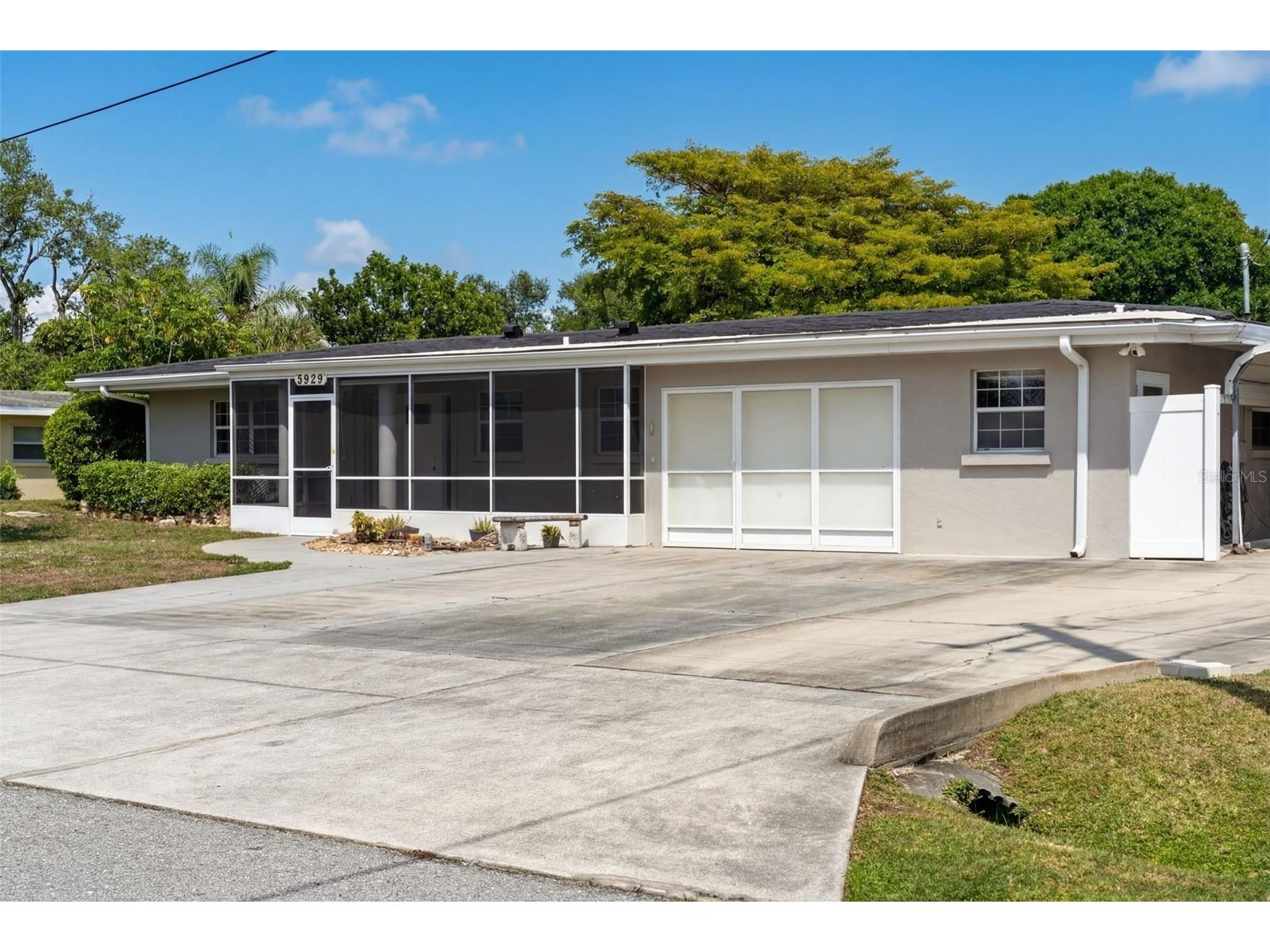 5929 Murdock Avenue Sarasota FL 34231 A4687404 image2