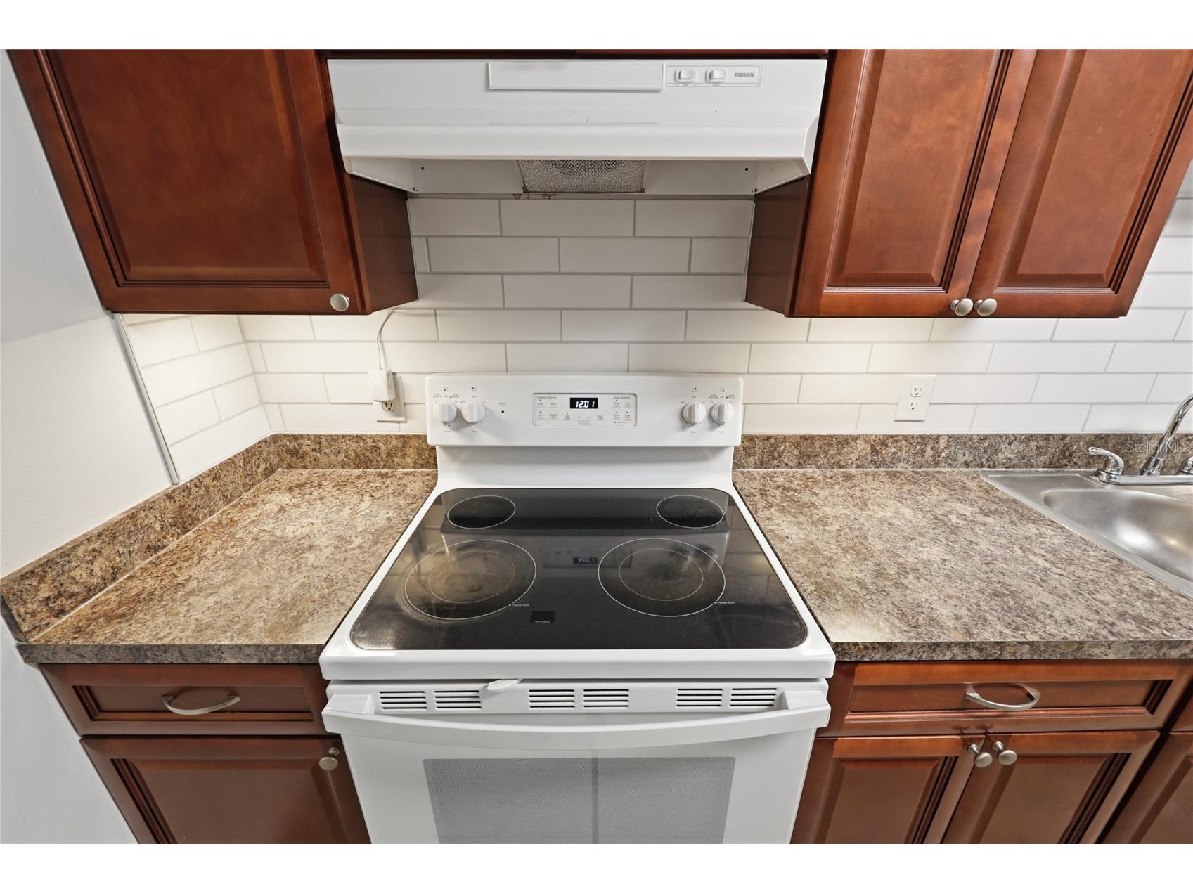 5929 NW 23 Terrace Gainesville FL 32606 GC541961 image14