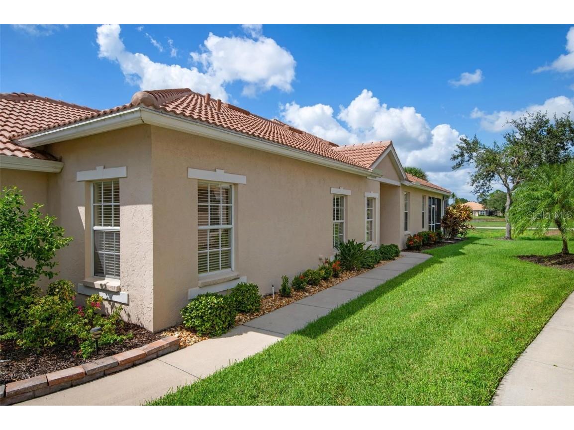 593 Back Nine Drive Venice FL 34285 N6128383 image1
