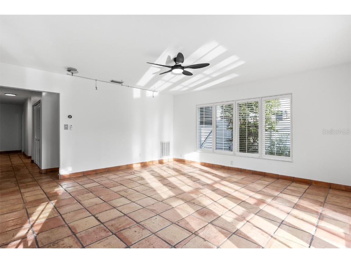 593 Marmora Avenue Tampa FL 33606 TB8394793 image5