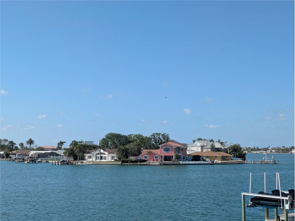 5930 Bahama Way N Saint Pete Beach FL 33706 TB8382595 image3