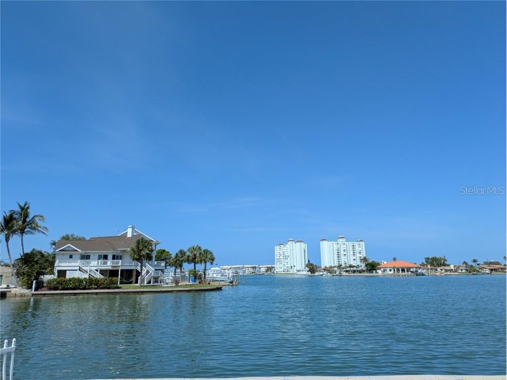 5930 Bahama Way N Saint Pete Beach FL 33706 TB8382595 image43