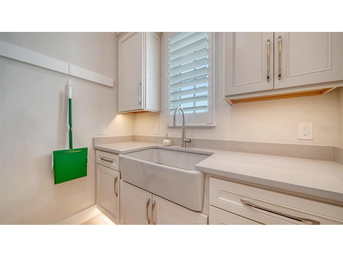 5930 Briarwood Avenue Sarasota FL 34231 A4645623 image48