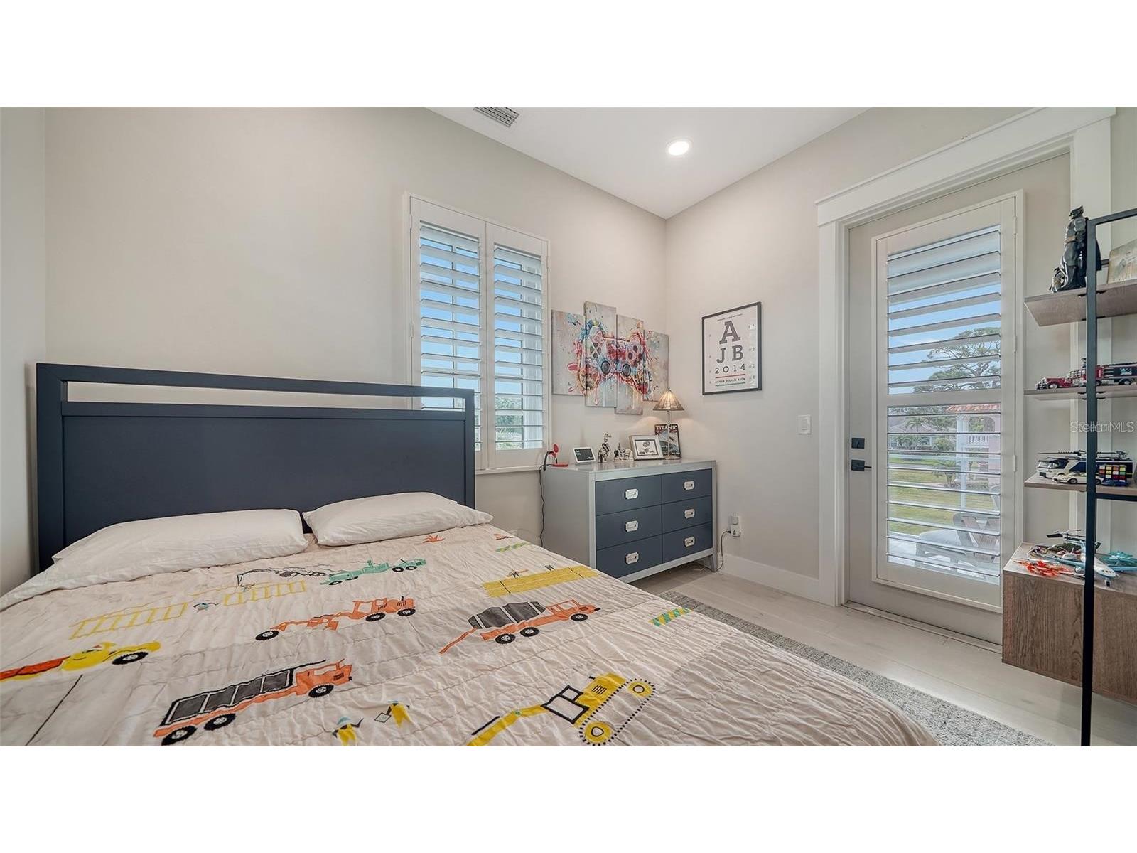 5930 Briarwood Avenue Sarasota FL 34231 A4687860 image16