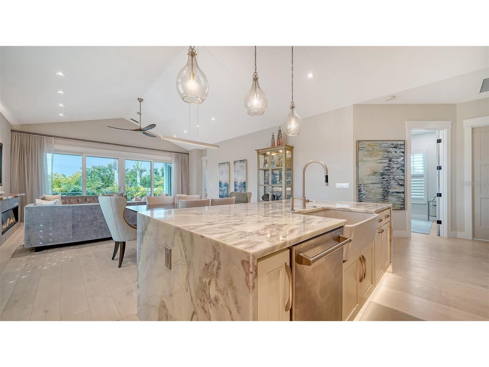 5930 Briarwood Avenue Sarasota FL 34231 A4687860 image9