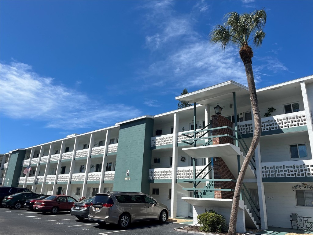 5930 Welcome Road #H5 Bradenton FL 34207 A4604259 image1