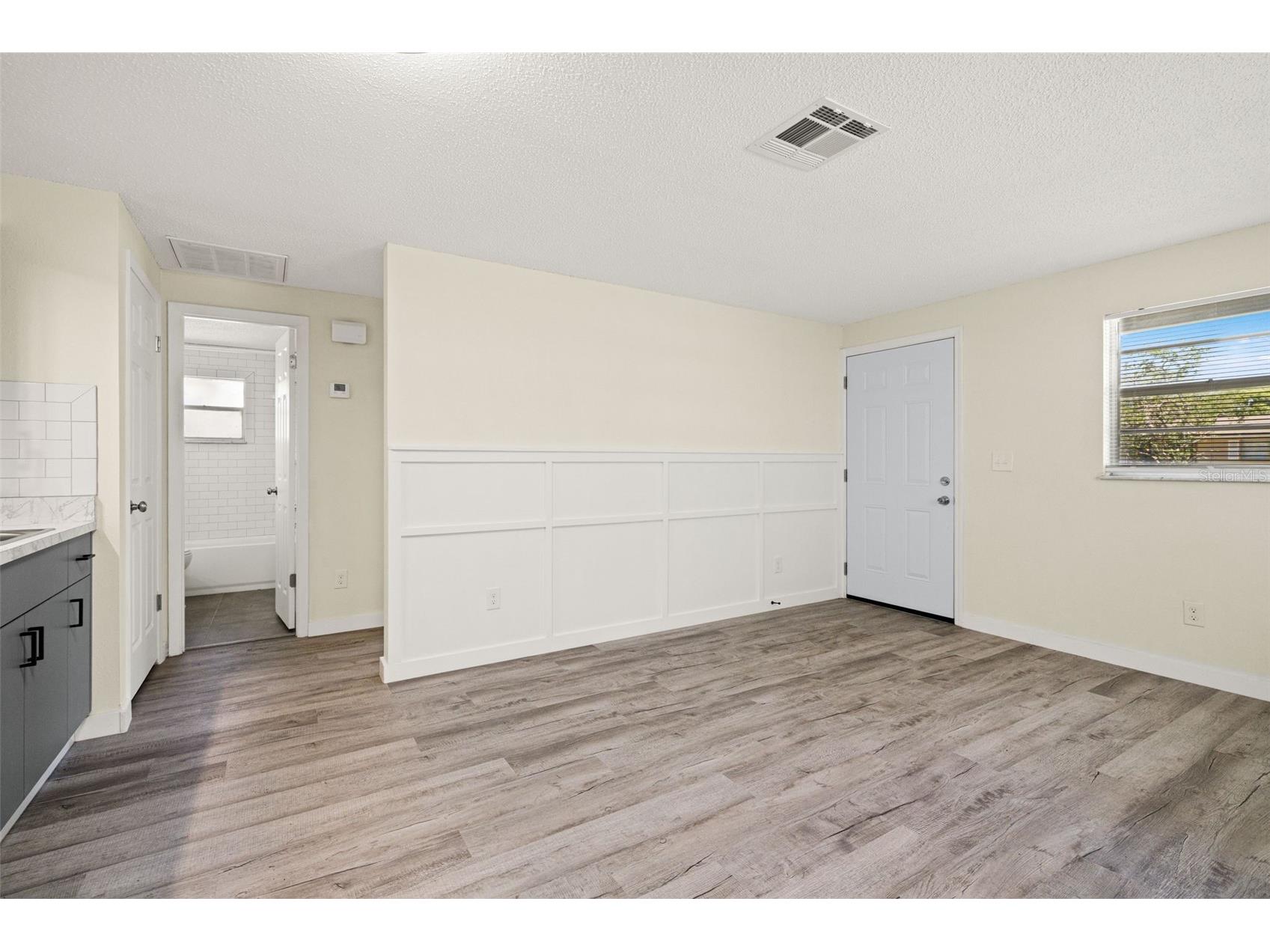 5931 13th Street Zephyrhills FL 33542 W7884944 image7