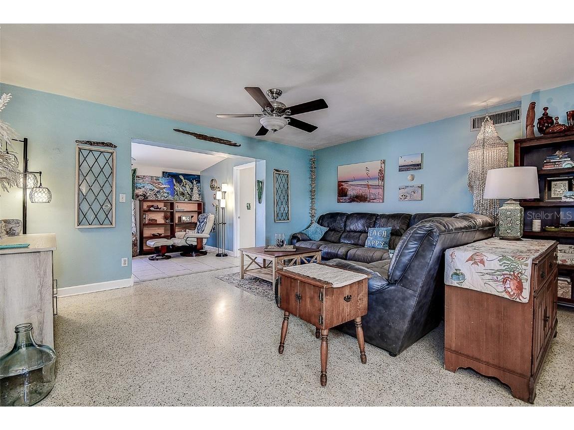 5931 33 Avenue N Saint Petersburg FL 33710 TB8374782 image8