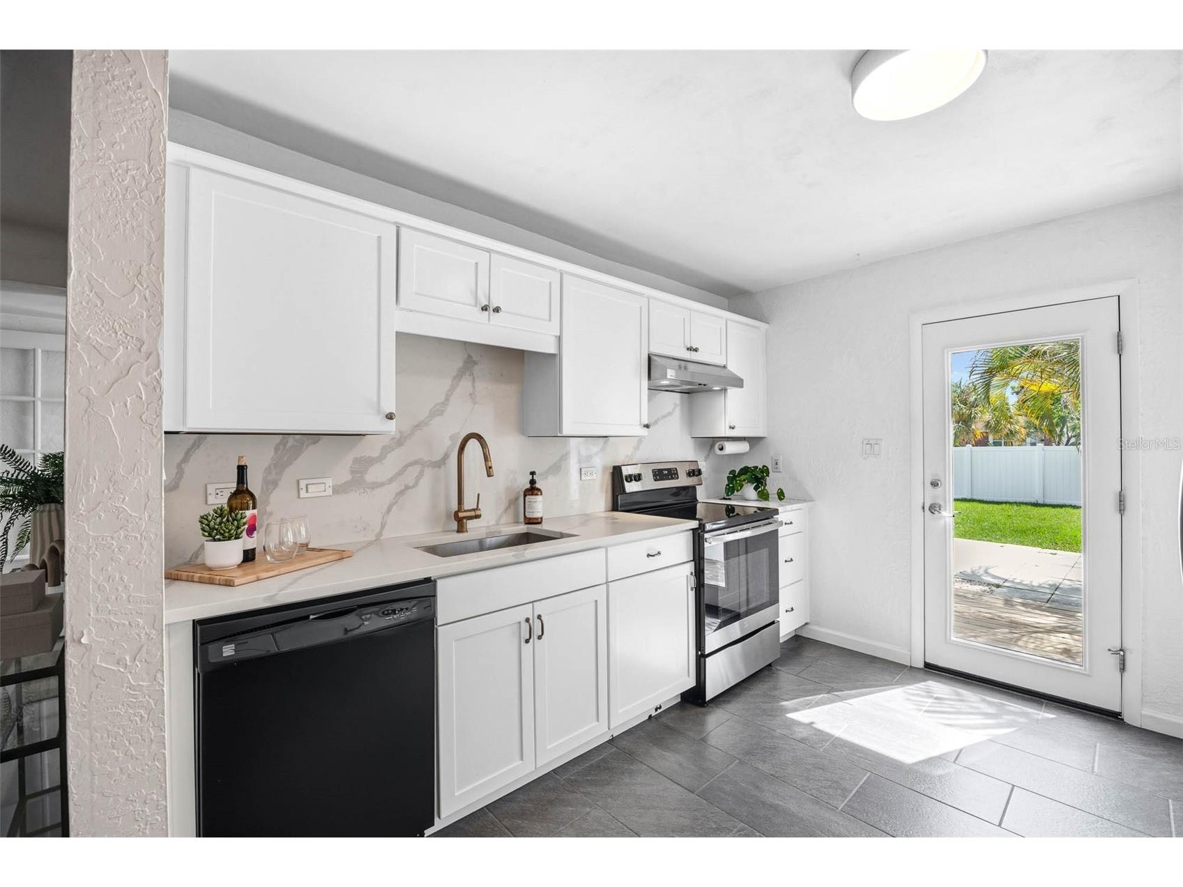 5931 Mangrove Street N Saint Petersburg FL 33703 TB8527692 image11