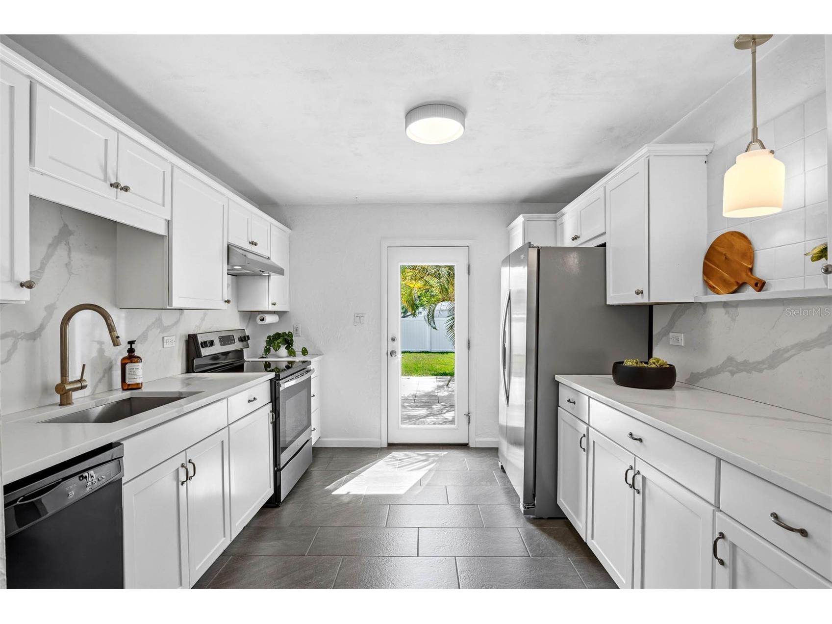 5931 Mangrove Street N Saint Petersburg FL 33703 TB8527692 image9