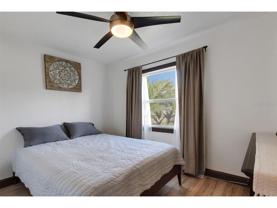 5932 17th Avenue N Saint Petersburg FL 33710 A4661375 image27