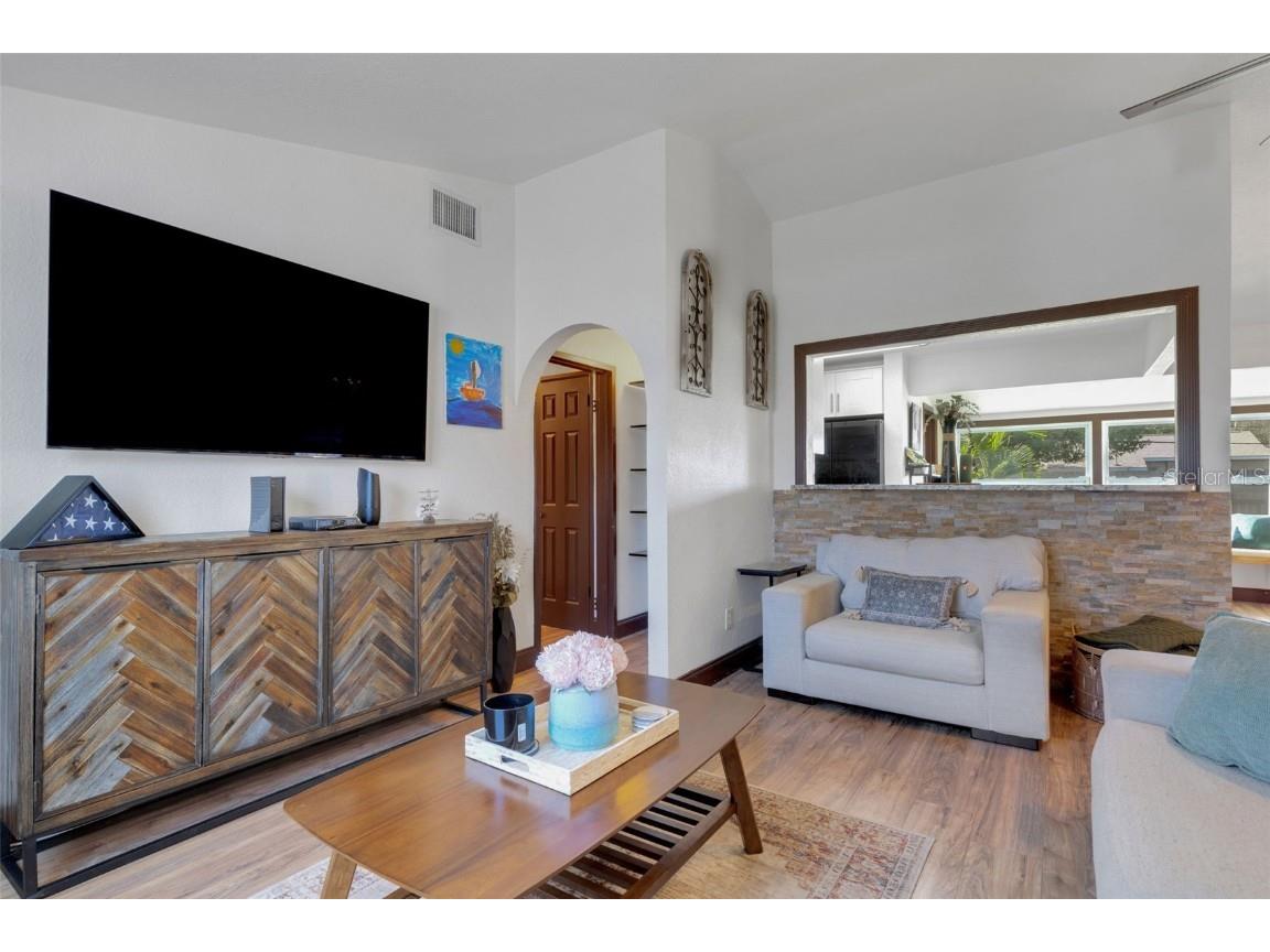 5932 17th Avenue N Saint Petersburg FL 33710 A4661375 image8